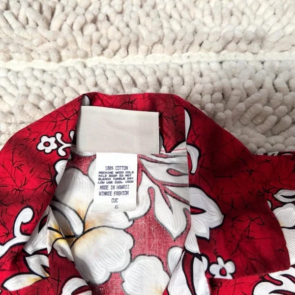 Winnie Fashion Hawaiian Boys 6 Aloha Button Up Shirt Hibiscus White On Red EUC - Picture 4 of 9